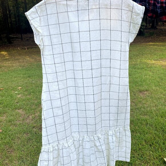 LinenbyMN Check Drop Ruffle Dress, size small with belt and pockets - Picture 6 of 8